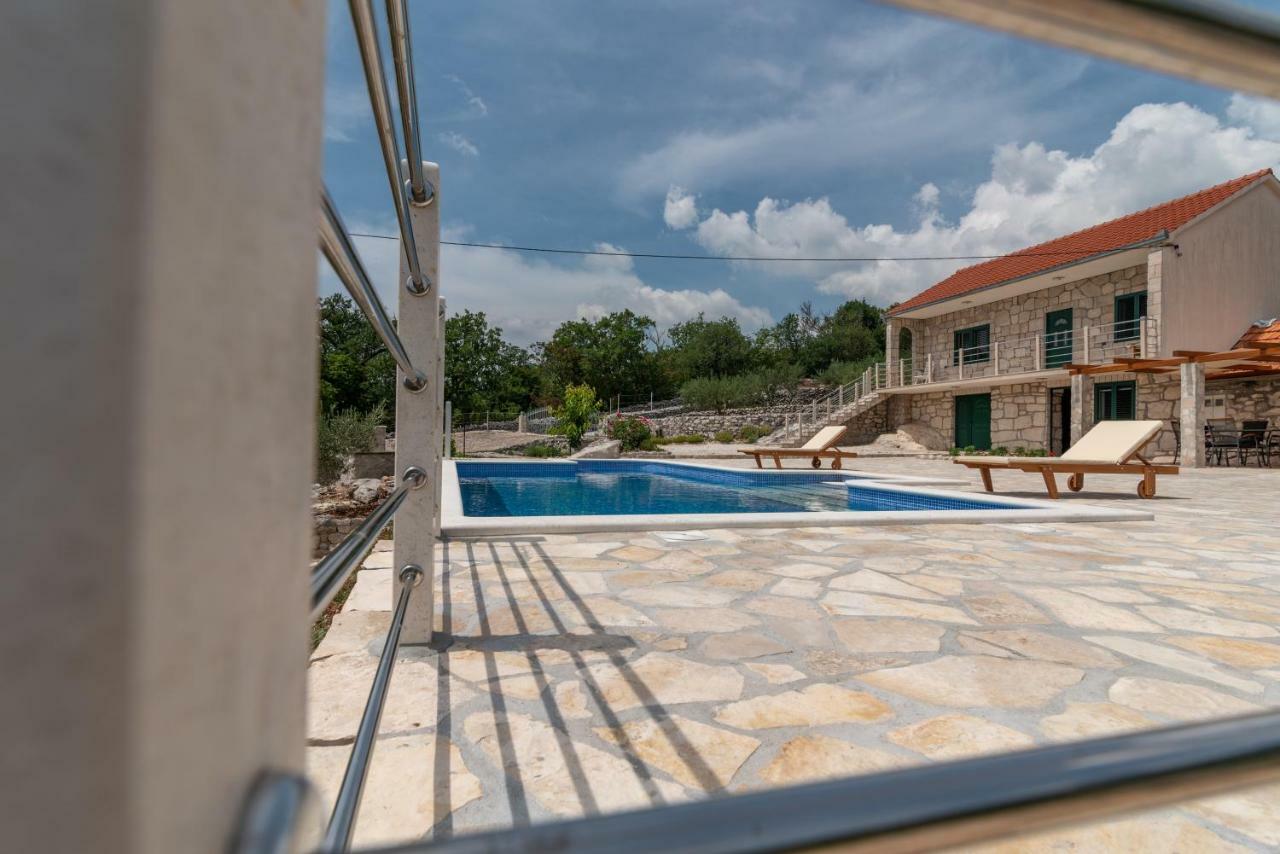 Bristivica Villa Zuza מראה חיצוני תמונה